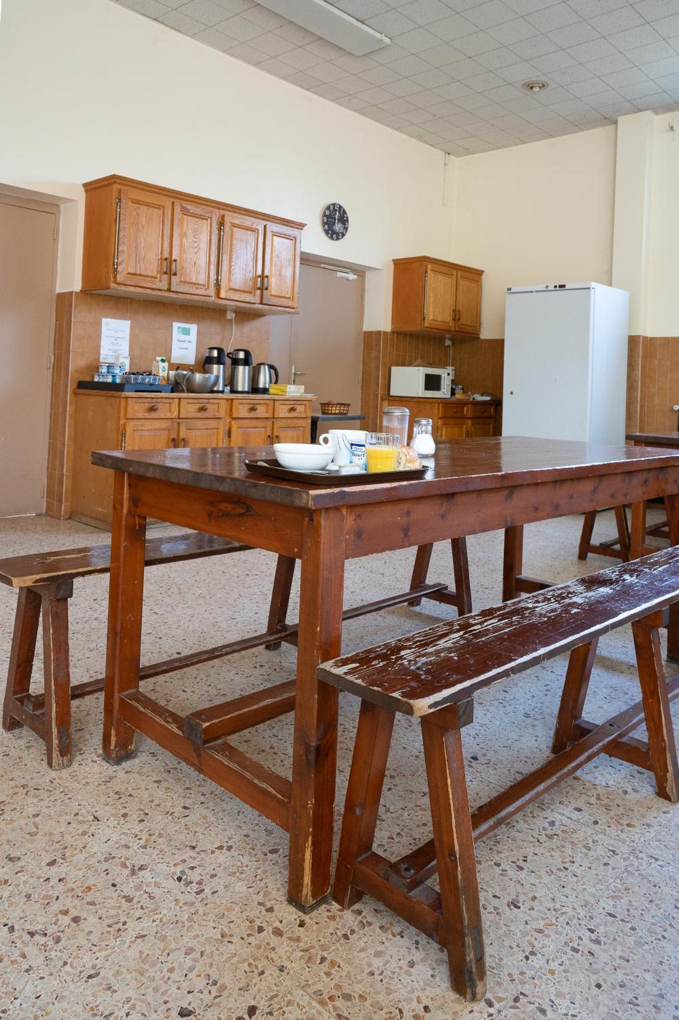 Auberge De Jeunesse Hi Arles Eksteriør billede
