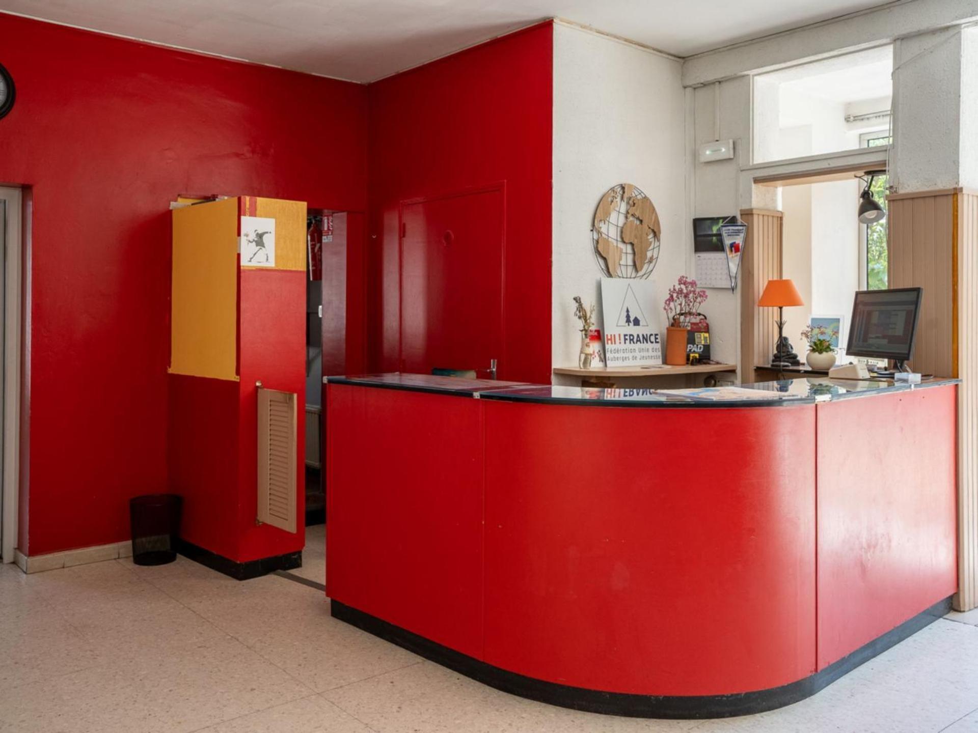 Auberge De Jeunesse Hi Arles Eksteriør billede